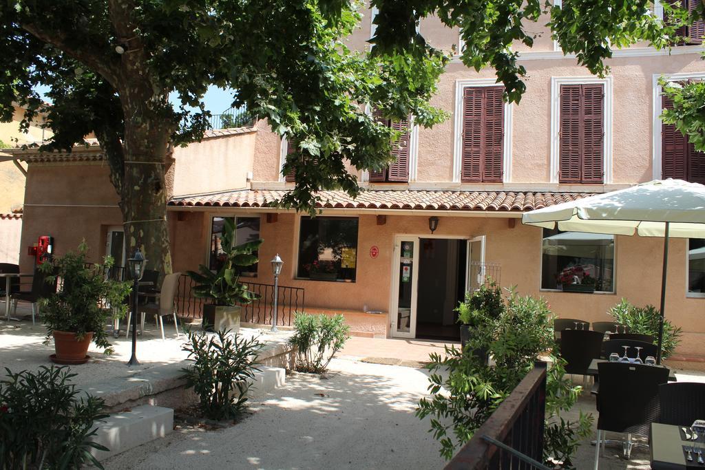 Le Clos Des Acacias Signes Dış mekan fotoğraf