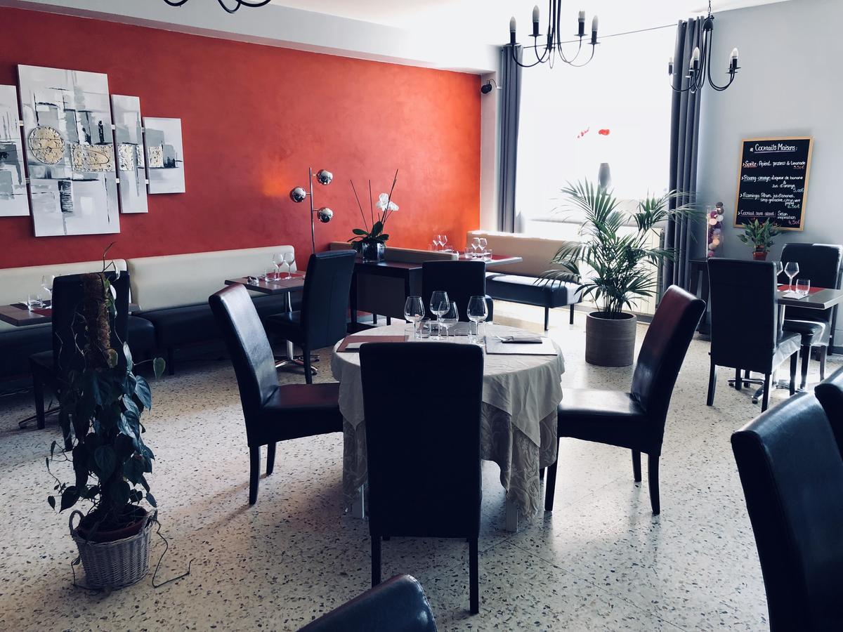 Le Clos Des Acacias Signes Dış mekan fotoğraf